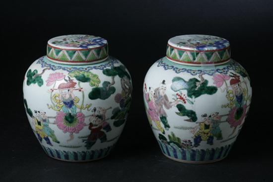 PAIR CHINESE FAMILLE ROSE PORCELAIN 16e706