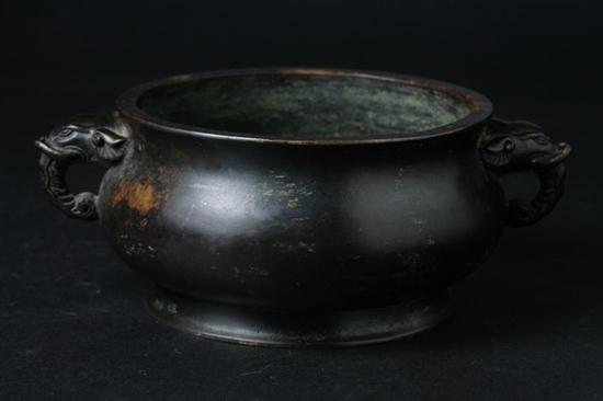 CHINESE BRONZE CENSER Xuande six 16e728