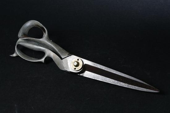 PAIR POLISHED STEEL TAILOR S SHEARS 16e885