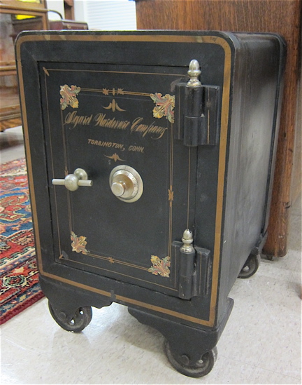 SMALL ANTIQUE FLOOR SAFE once the