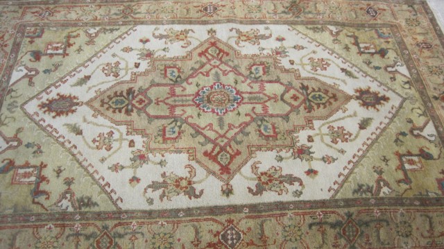 HAND KNOTTED ORIENTAL CARPET Indo-Persian