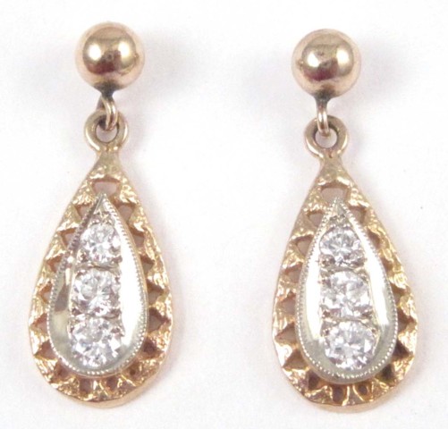 PAIR OF DIAMOND EARRINGS each 10k 16ea2e