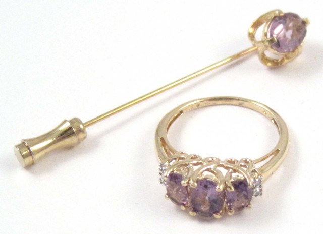 TWO ARTICLES OF AMETHYST JEWELRY