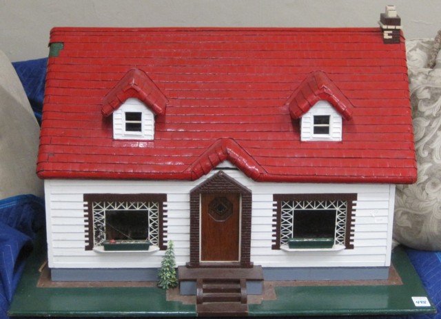 CUSTOM CRAFTED DOLLHOUSE a single story