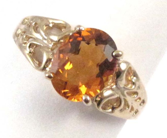 CITRINE AND TEN KARAT GOLD SOLITAIRE 16eada