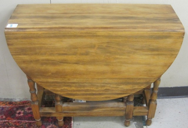 DROP-LEAF DINING TABLE American c. 1920s