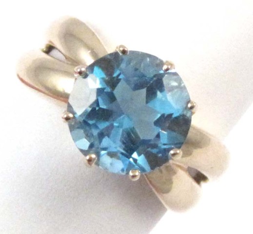 BLUE TOPAZ SOLITAIRE RING 10k yellow 16eaeb