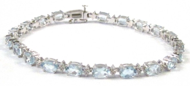 AQUAMARINE DIAMOND AND TEN KARAT 16eb57