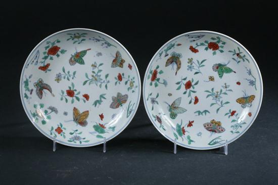 PAIR CHINESE DOUCAI PORCELAIN PLATES 16ec54