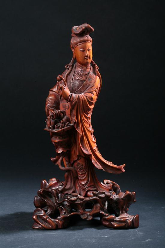 CHINESE WOOD FIGURE OF COURT LADY
