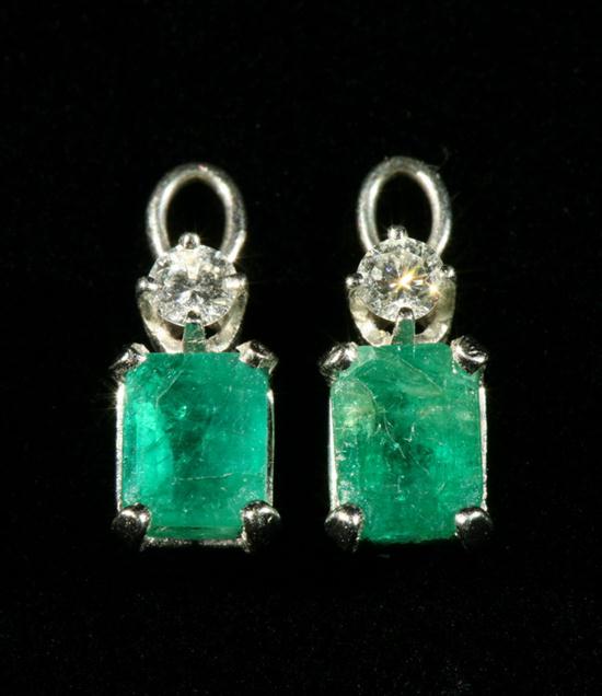 PAIR WHITE GOLD DIAMOND AND EMERALD 16eecc