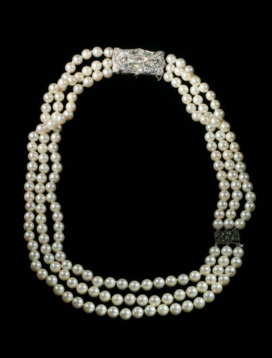 TRIPLE STRAND CULTURED PEARL CHOKER 16ef1b