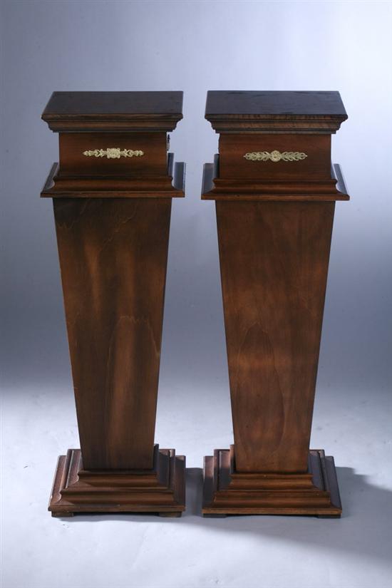 PAIR FRENCH NEOCLASSICAL STYLE 16ef35