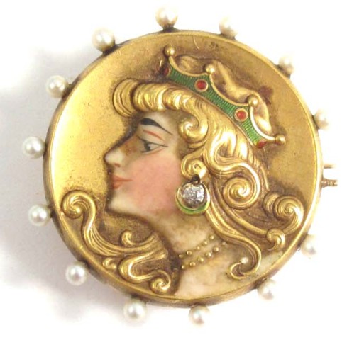 VICTORIAN ENAMELED GOLD PORTRAIT 16f00d