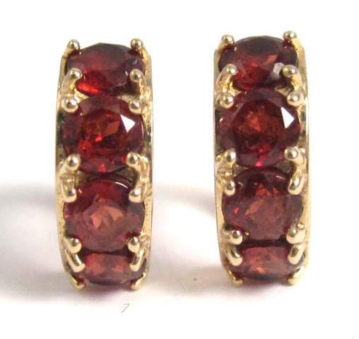 PAIR OF GARNET HOOP EARRINGS each 16f12d