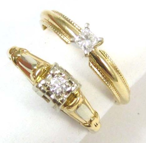 TWO DIAMOND SOLITAIRE RINGS each 16f15b
