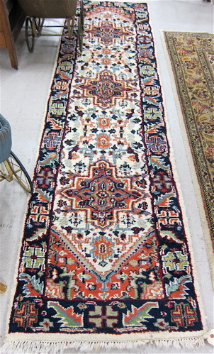 HAND KNOTTED ORIENTAL RUNNER Indo Heriz 16f15f