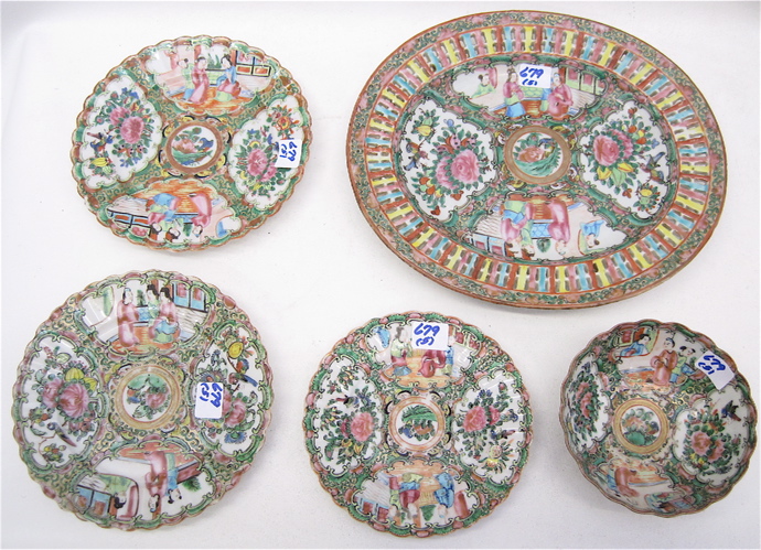 FIVE PIECES ROSE MEDALLION CHINESE PORCELAIN: