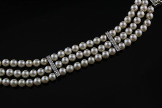 A 9ct white gold diamond and pearl 171a49