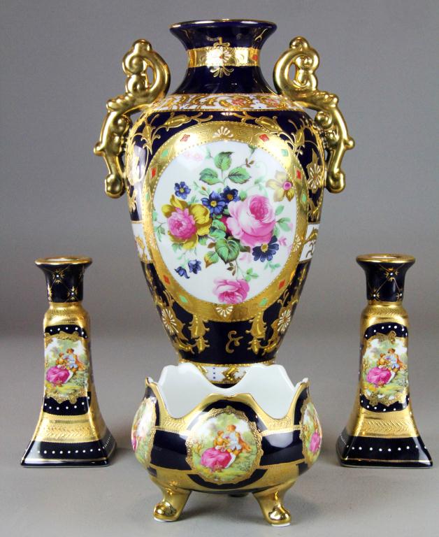  4 Pieces Italian Gilt Decorated 171c56