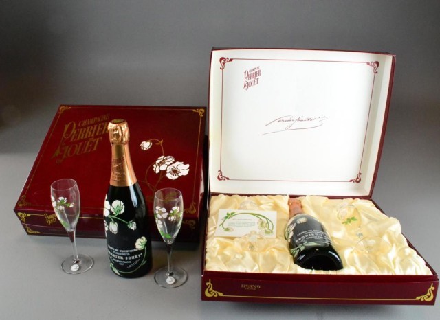  2 PERRIER JOUET CHAMPAGNE GIFT 171ca0