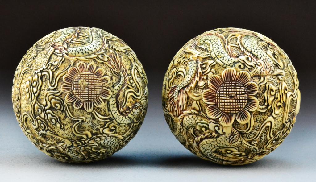 Pr Chinese Carved Bone Spherical 171f44