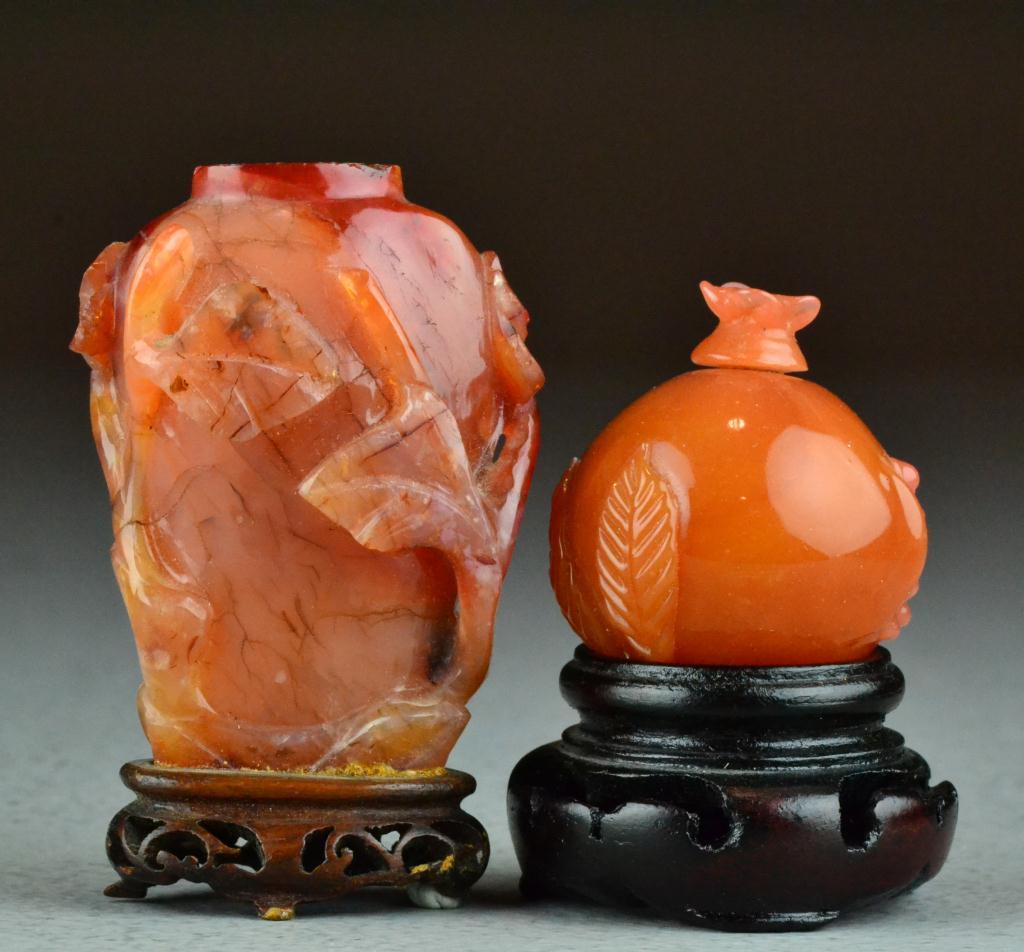  2 Chinese Qing Carved Agate Snuff 171ff6