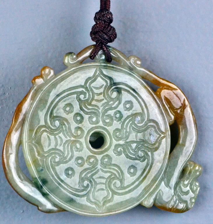 Chinese Qing Carved Jade PendantCarved 17200b