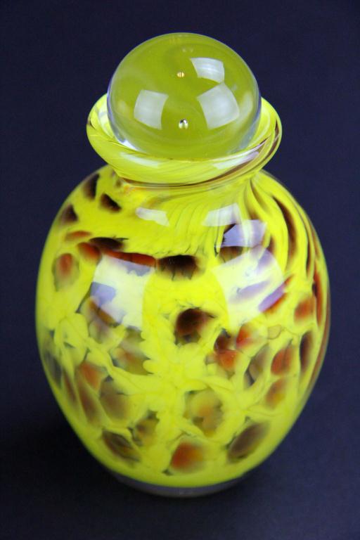 Hinkle Art Glass Bottle With StopperA 1720cb