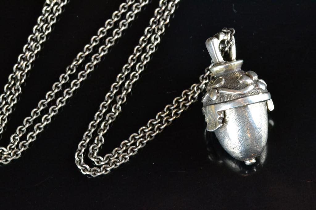 Sterling Acorn Shaped Locket  1720d8