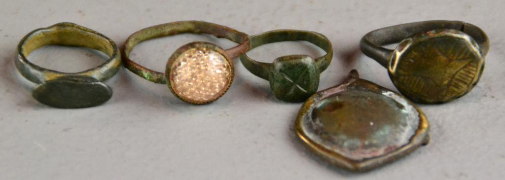  5 Medieval Bronze Rings AppliqueTo 1720e3