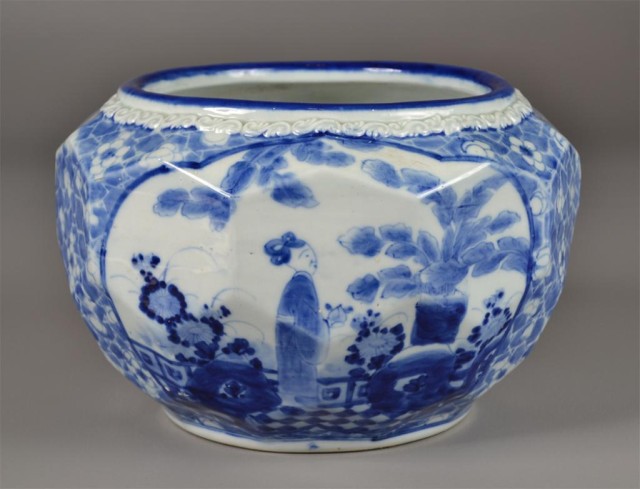A Fine Japanese Arita Style Porcelain 1721b6
