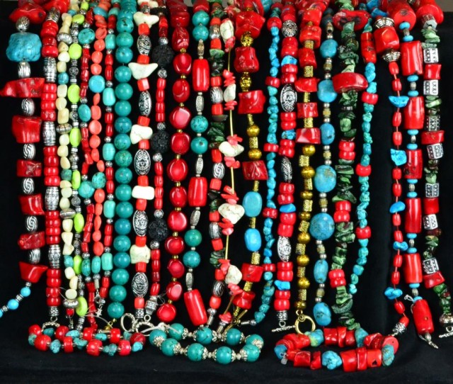 (27) Pcs Chinese Turquoise & Red