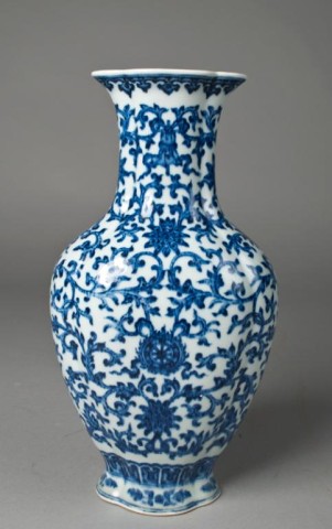 Chinese Blue and White Porcelain VaseDecorated