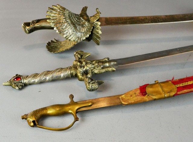 (3) Various SwordsIncluding a Indian