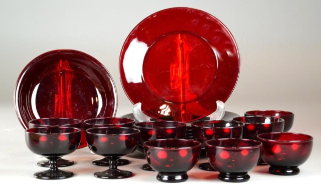  21 Pieces Of Ruby Glass DinnerwareTo 1722ac