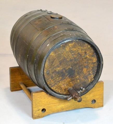 Antique Wooden Wine Keg with SpigotIron 17234c