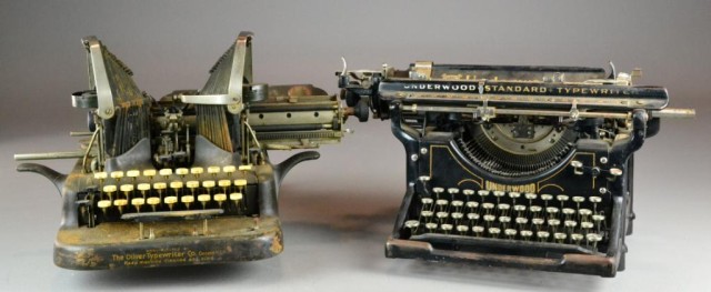  2 Underwood Oliver TypewritersIncluding 172370