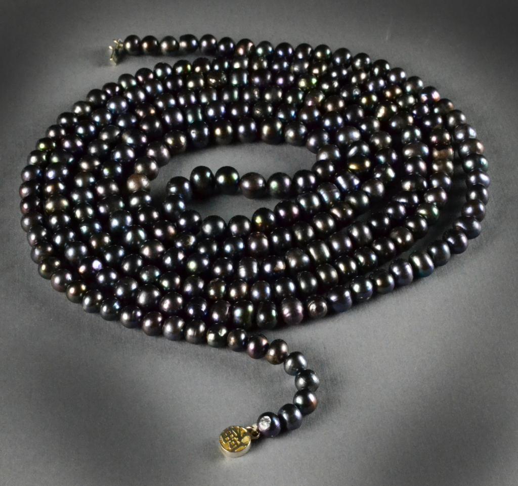 Black Pearl Necklace 62 LStrand 17246a