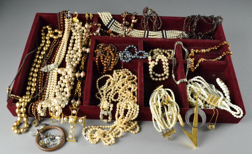 (23) Pcs. Costume Jewelry in Red