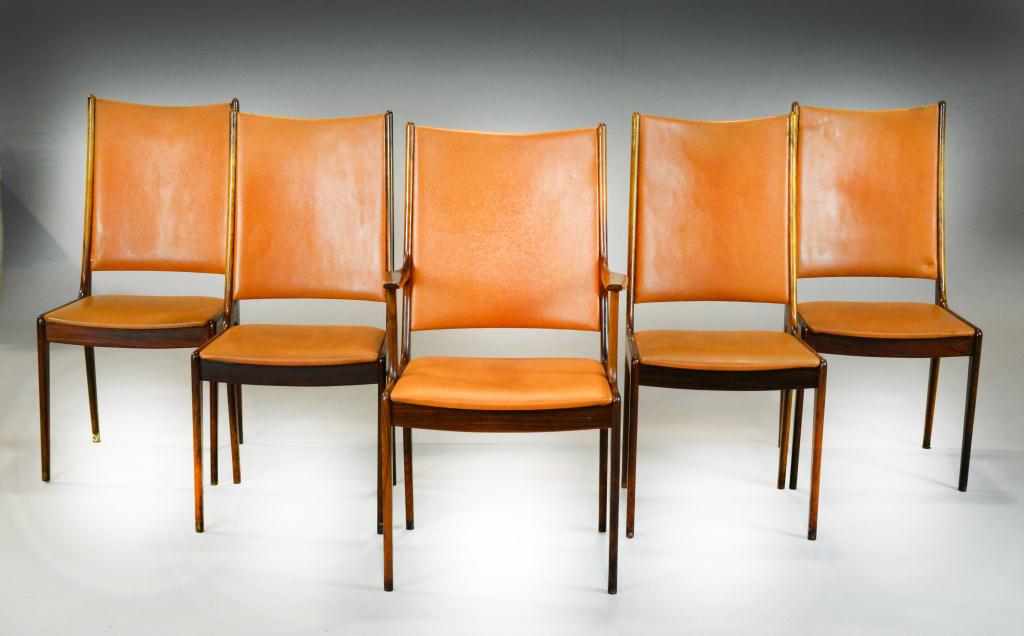  5 Danish Modern Mid Century ChairsConsisting 1725ad