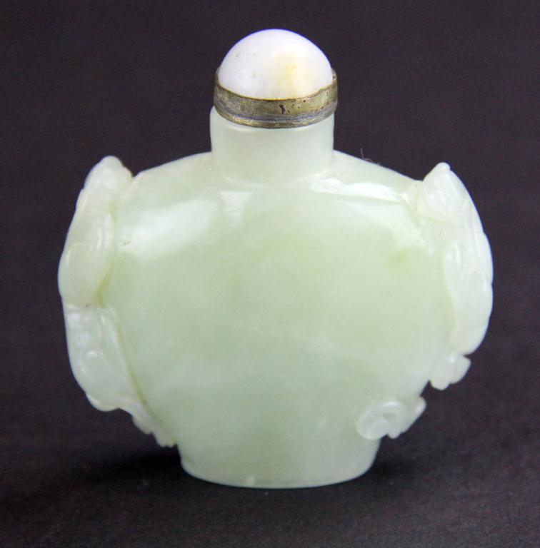 Chinese Carved Celedon Jade Snuff 1725c3
