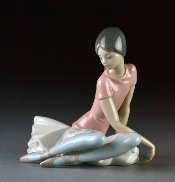 Lladro Porcelain Figurine Pink BallerinaBallet