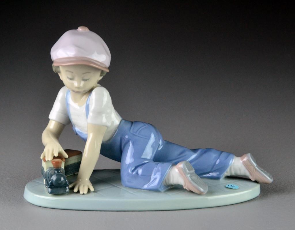 Lladro Porcelain Figurine All 172616