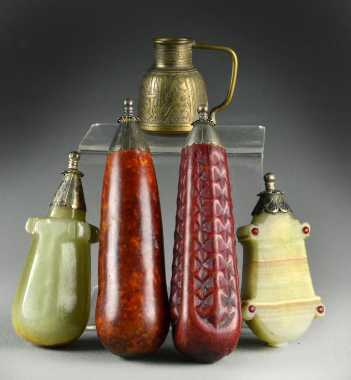  5 Antique Islamic Snuff Bottles 17267e