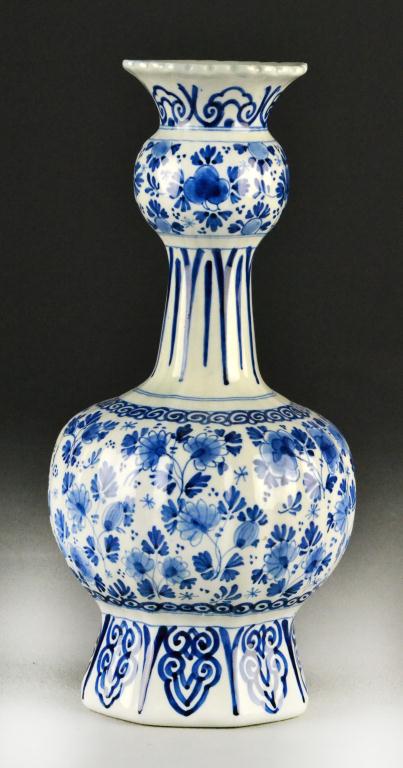 A Fine Delft Blue And White Porcelain 1726c7