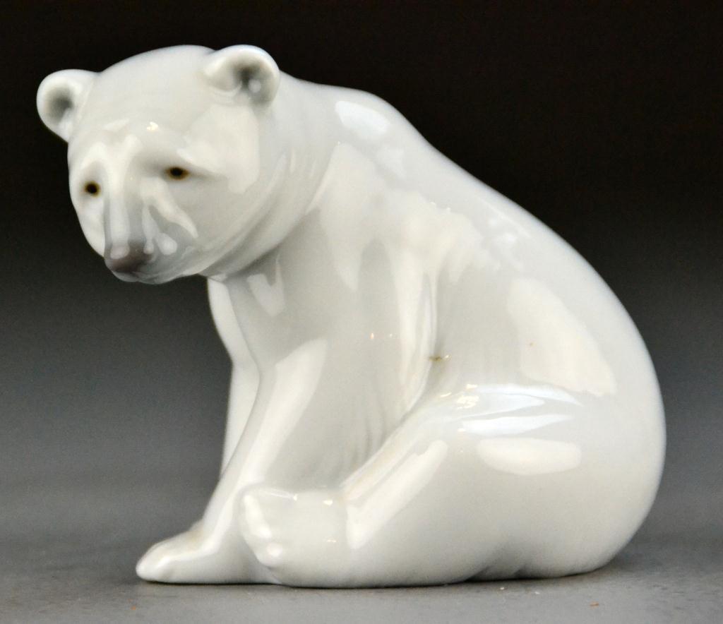 Lladro Porcelain Polar BearIn the 172765