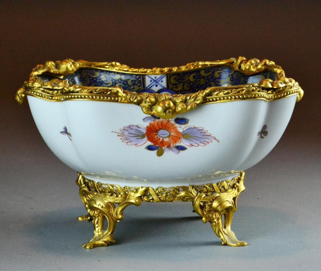 An Exquisite Limoges Centepiece BowlFinely