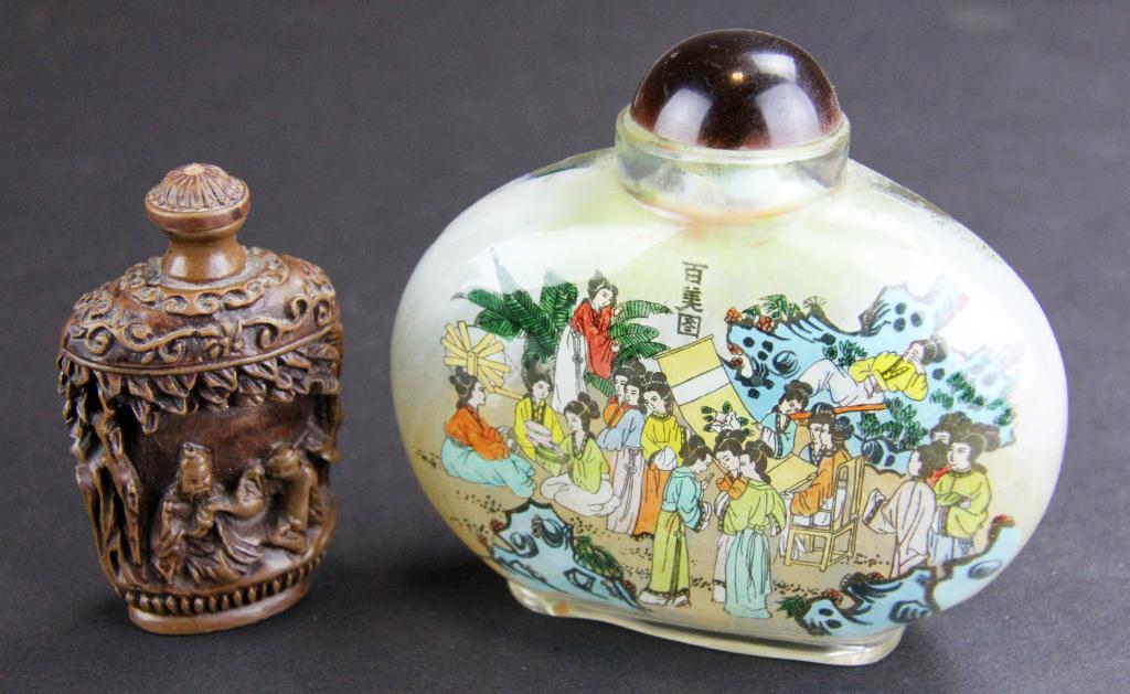 (2) Chinese Snuff BottlesTo include