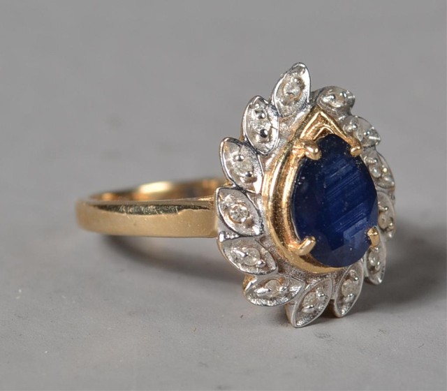 14K Gold And Sapphire RingA pear